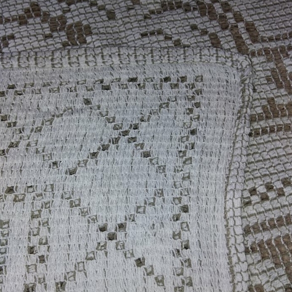 Vintage Table Cloth 65" x 65" - Picture 9 of 10